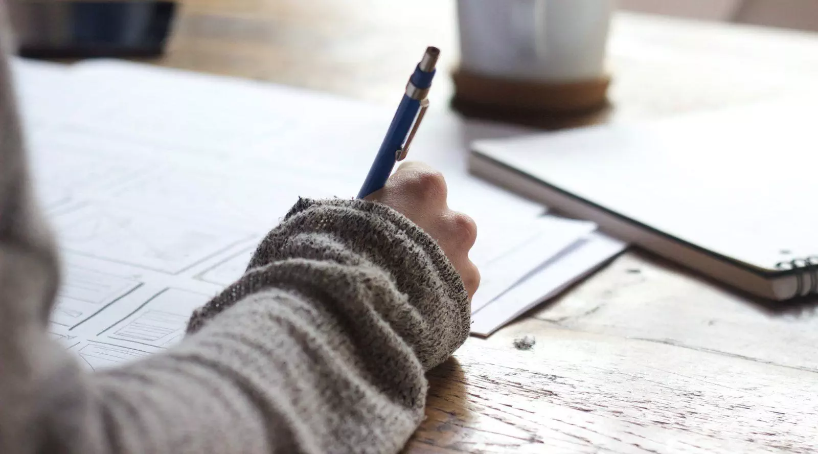 chasseur passe l'examen du permis de chasser
