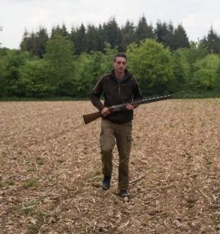 chasseur en plaine