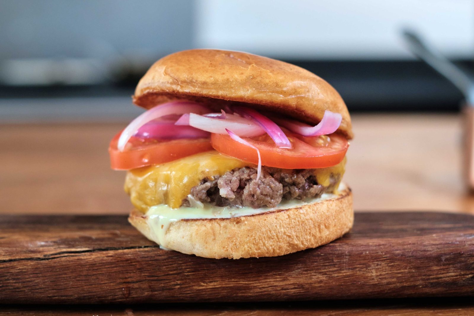 Burger de cerf vu de côté