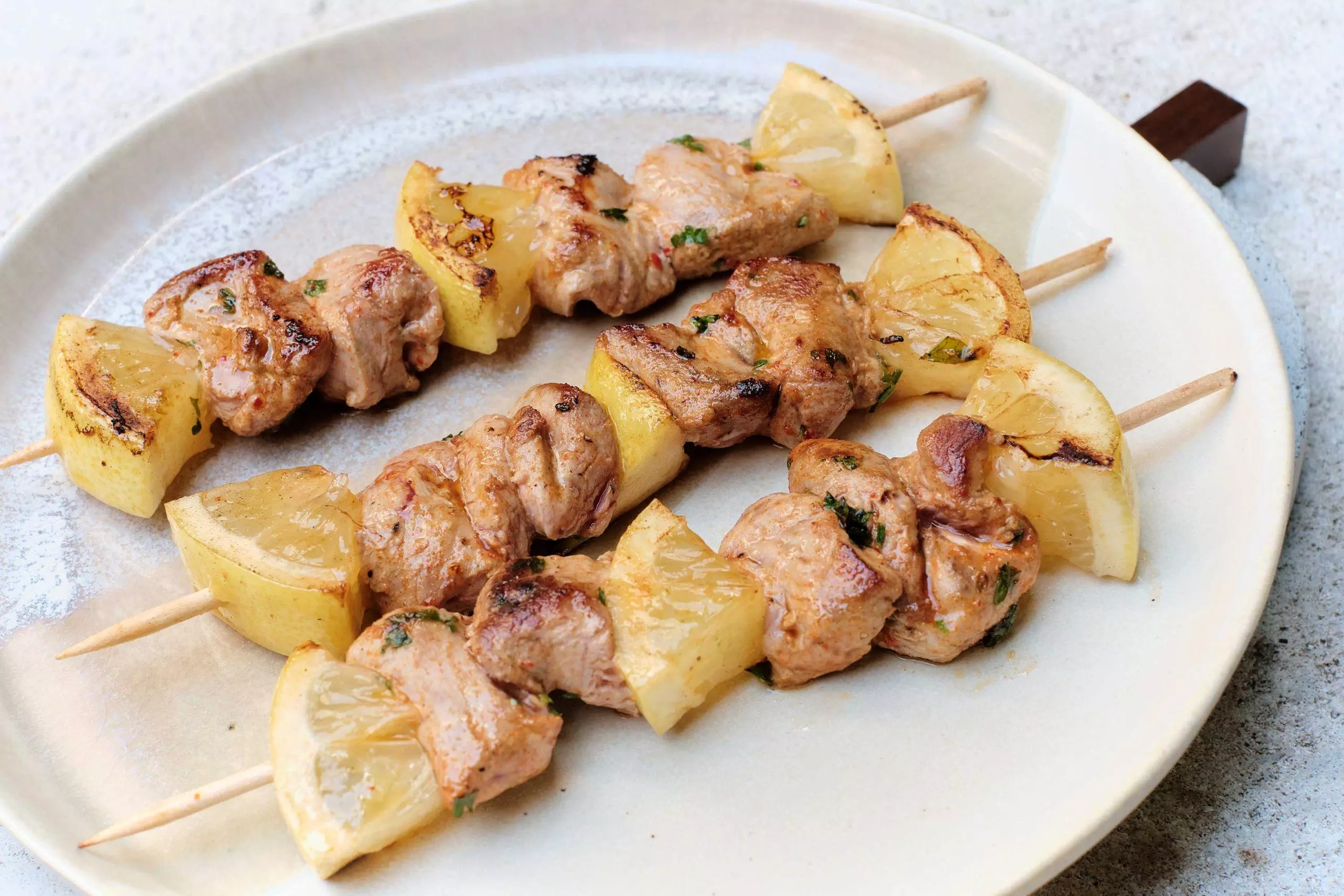 Brochettes de faisan mariné aux épices