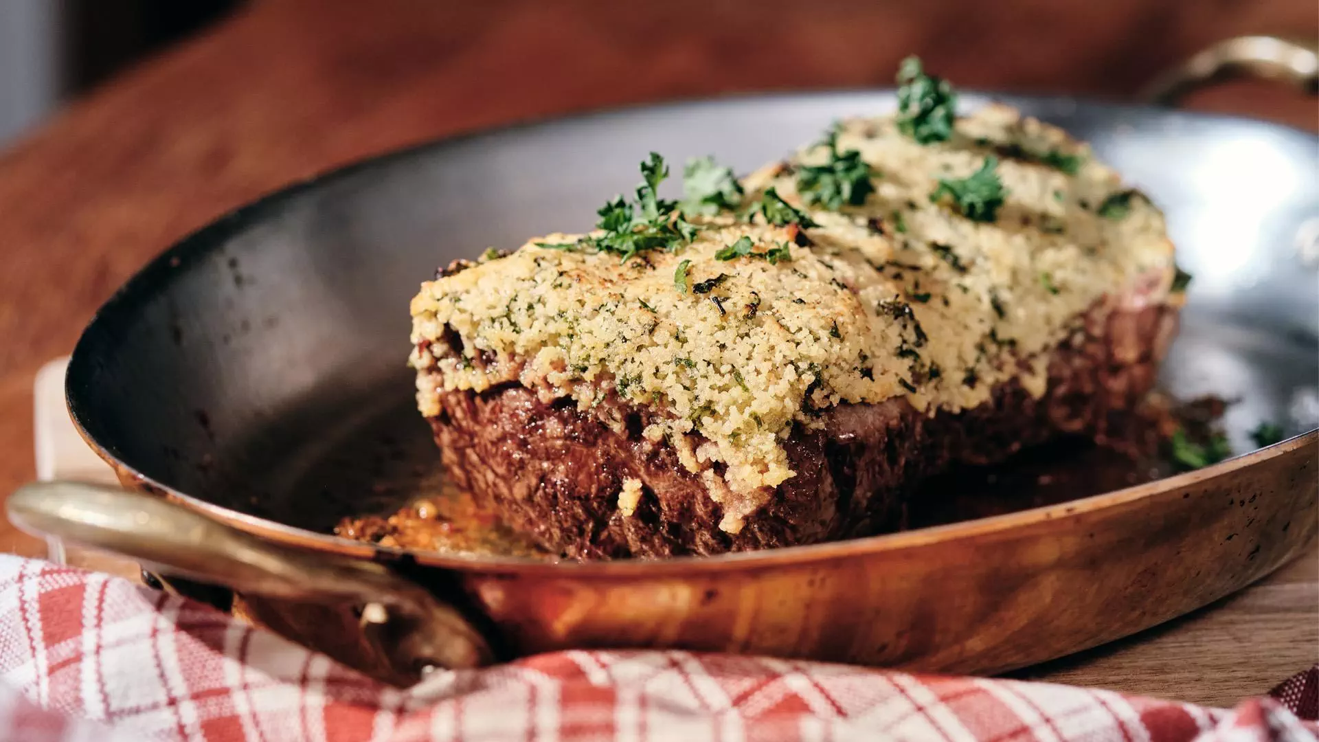Filet de biche en croûte d’herbes - Recette