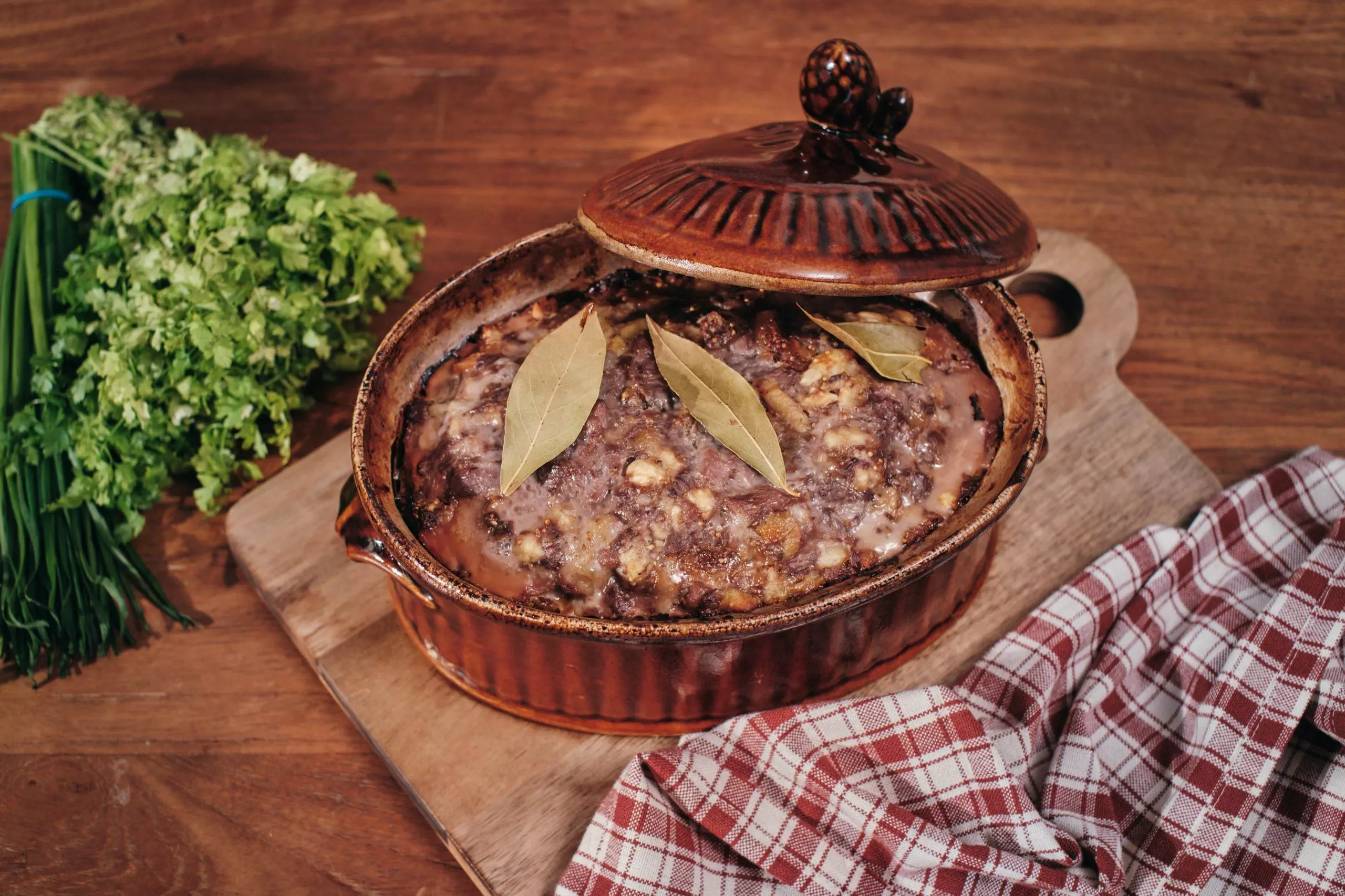 Terrine de chevreuil aux figues et aux noisettes