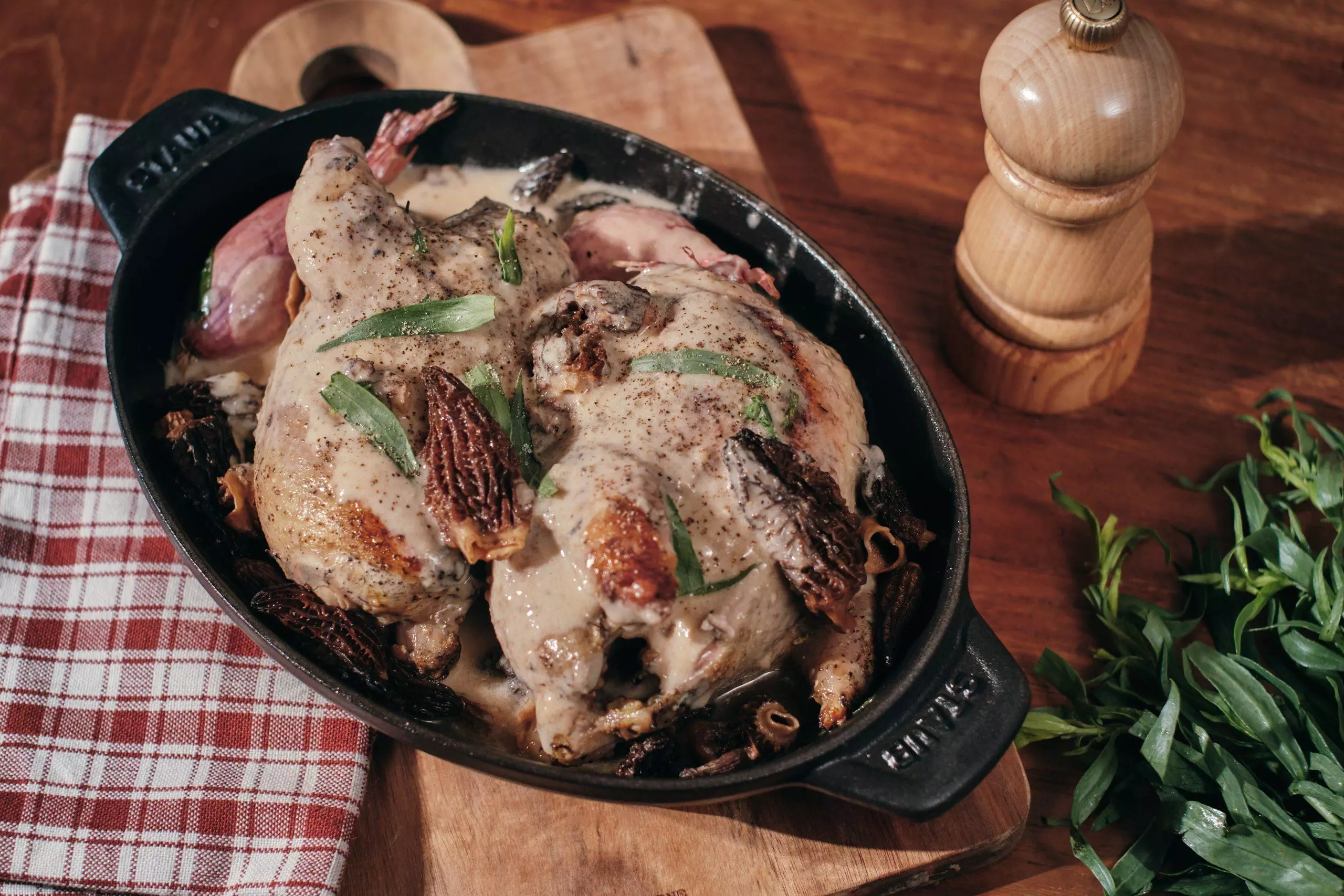 Perdrix rôties au vin jaune et morilles